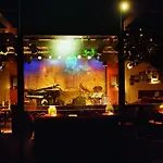 Hotel Unique Innere Enge 4*