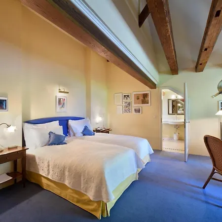 Unique Innere Enge Hotel Berna