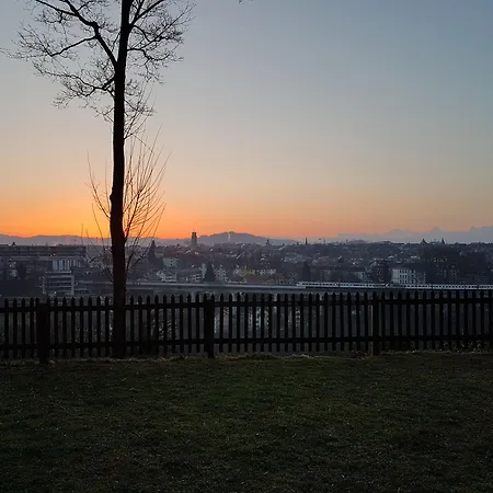 מלון Unique Innere Enge