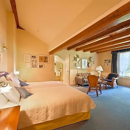 Unique Innere Enge Hotel Berna