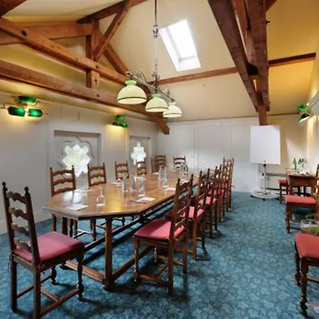 Unique Innere Enge Hotel 4*