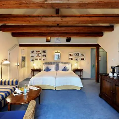 Unique Innere Enge Hotel Berna