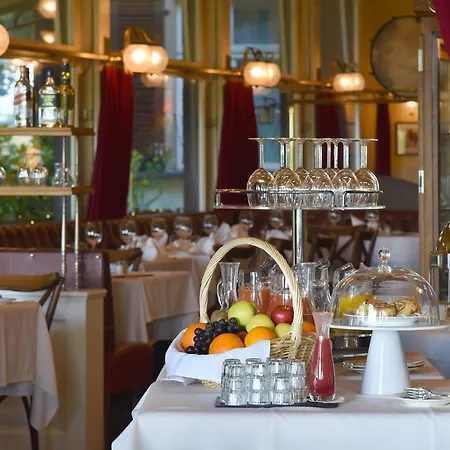 Unique Innere Enge 4*