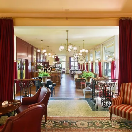 Unique Innere Enge 4*