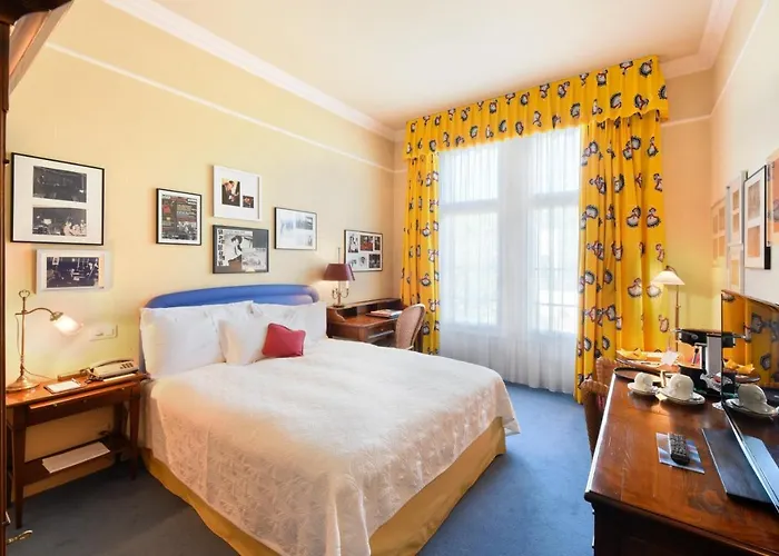 Unique Innere Enge 4*