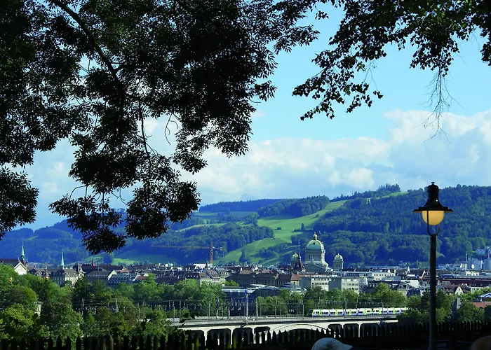 Hotel Unique Innere Enge 4*