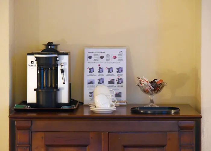 Unique Innere Enge 4*