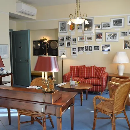 Unique Innere Enge 4*