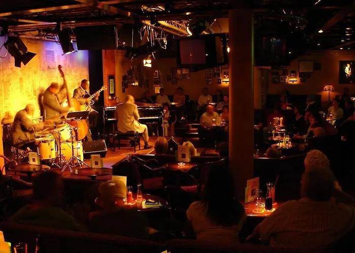 호텔 유니크 이네르 엥게 4*